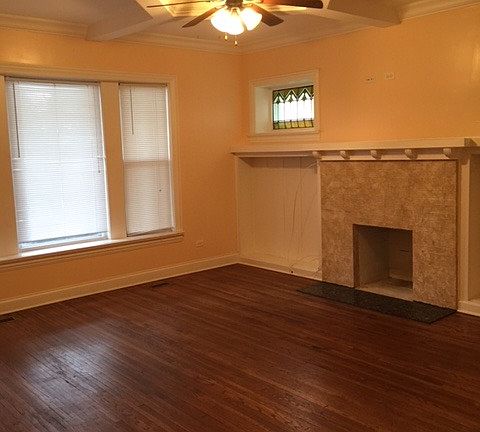 2nd image of 4701 W Van Buren St