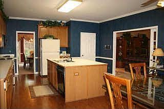 2nd image of 646 Phlox Way NW