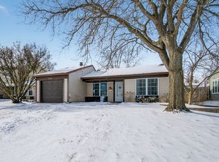 20618 S Driftwood Dr, Frankfort, IL 60423