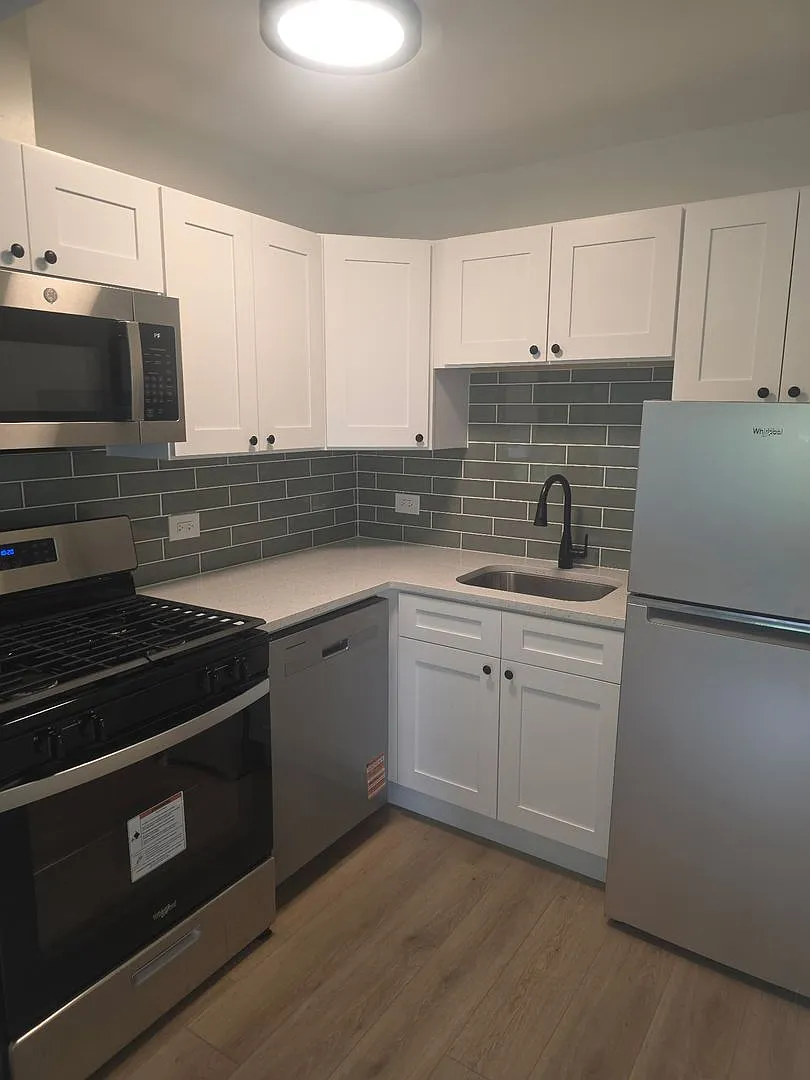 Oak Forest K Apartments — Photo 4