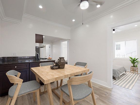 3rd image of 2443-45 Bellevue Ave #2445