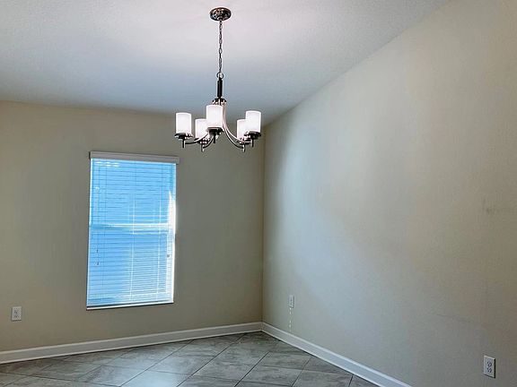 5th image of 4028 Cortland Dr