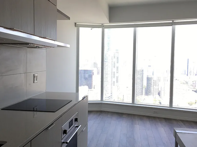 197 Yonge St #5014 — Photo 7
