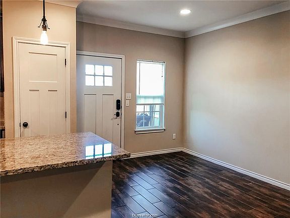 3rd image of 1116 Oney Hervey Dr