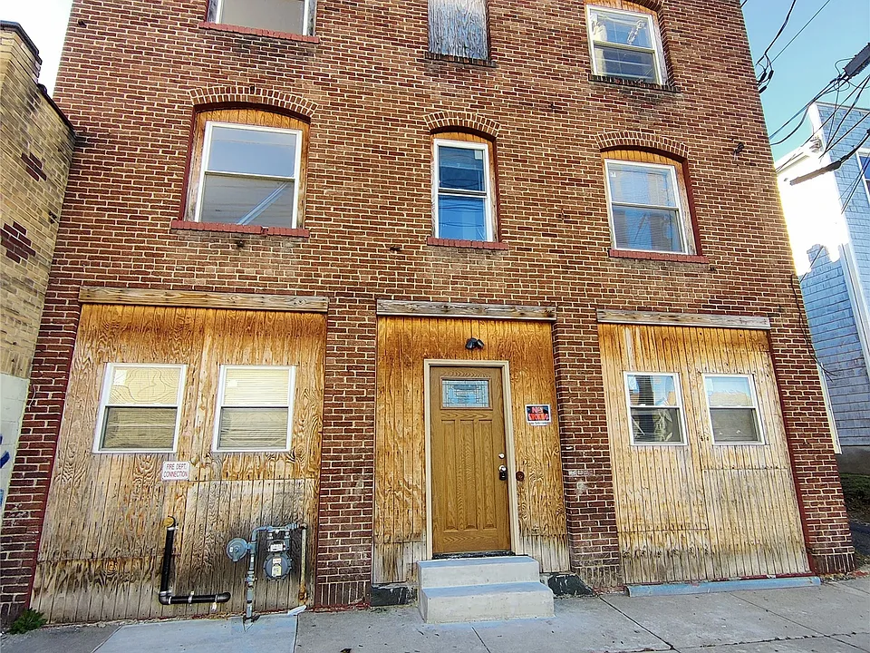11 Avenue A #1