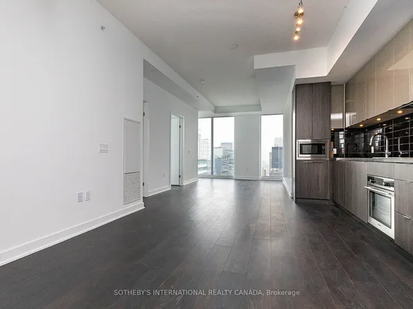 125 Blue Jays Way, Toronto, ON