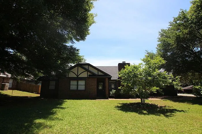 1013 Blue Quail Dr