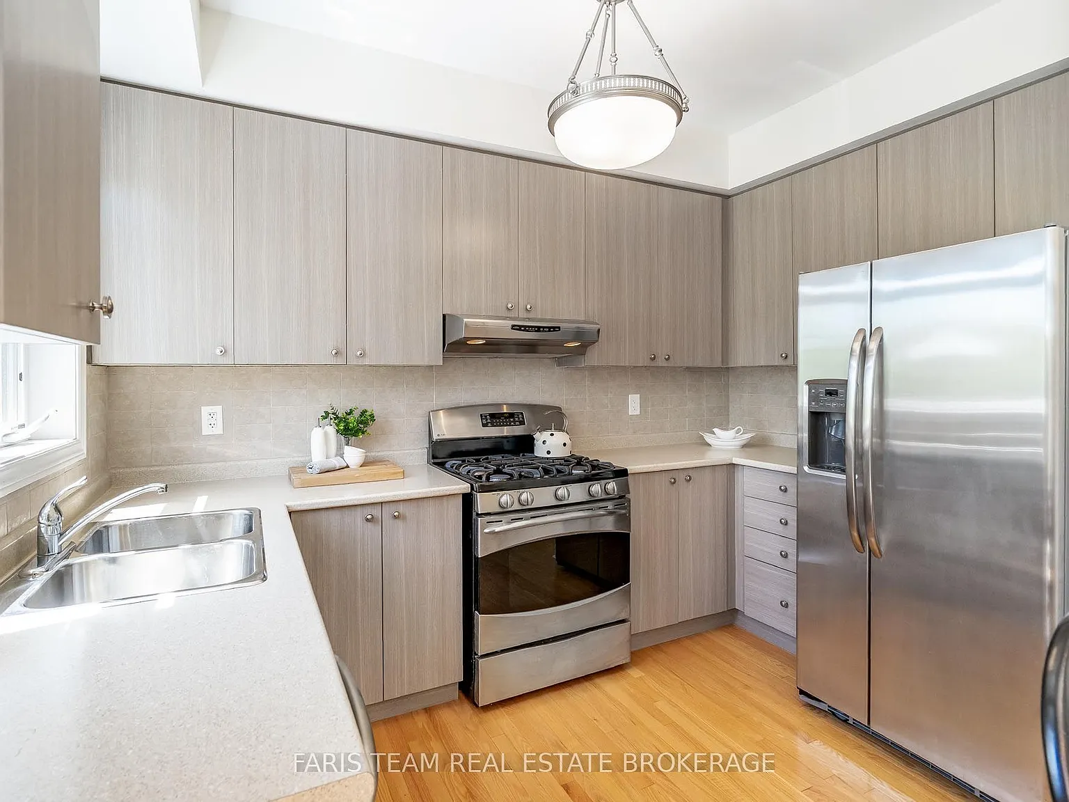 3 bed, $3,200 — Photo 4
