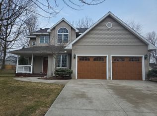 872 Marshall St, Portland, MI 48875