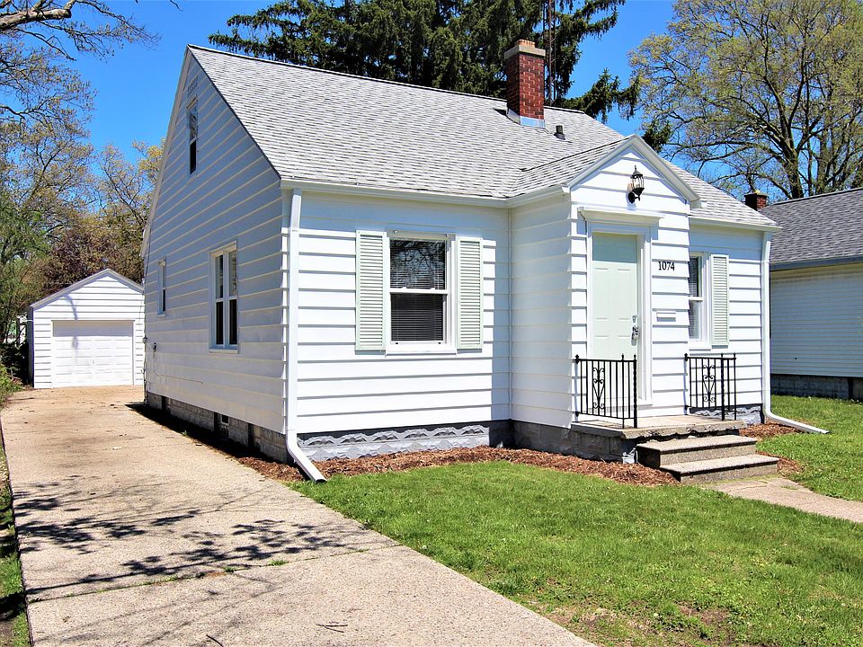 1st image of 1074 Langeland Ave