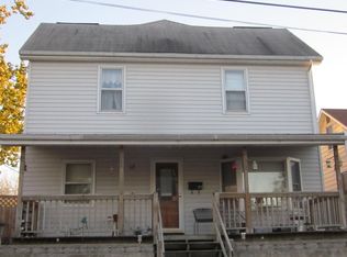 815 Sycamore St, Burlington, IA 52601