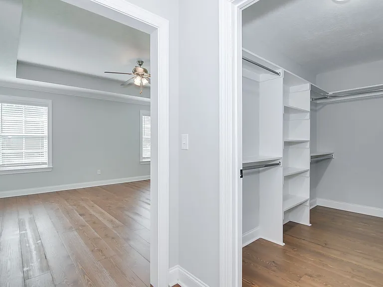 344 Colonnades Dr — Photo 31
