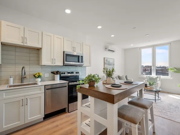 440 Broadway #403, Chelsea, MA 02150