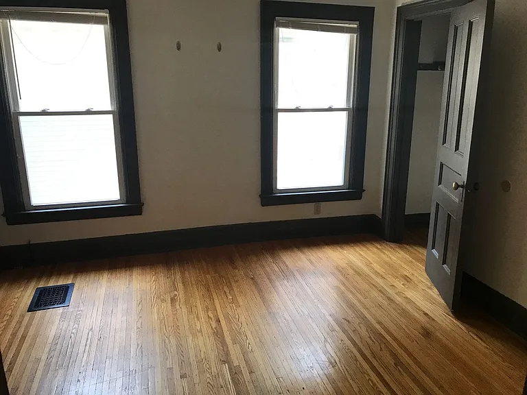 75 Dartmouth St — Photo 11