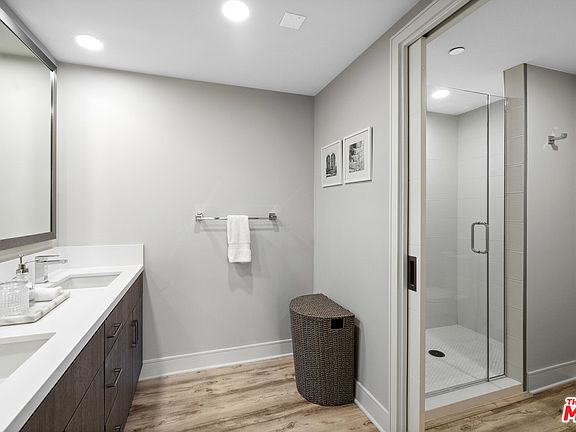 5th image of 6030 S Seabluff Dr APT 302
