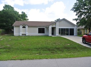 1268 Maximilian St, Deltona, FL 32725