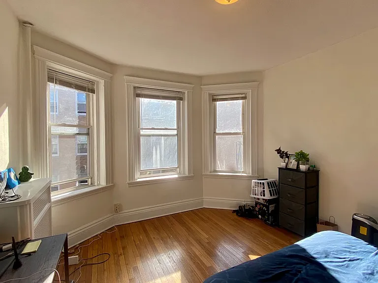 110 Warren St #18 — Photo 21