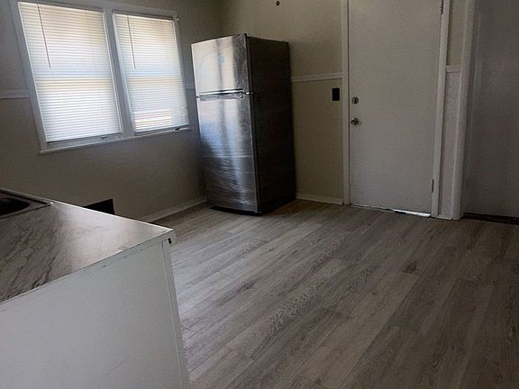 5th image of 6518-6520 W Hampton Ave #2