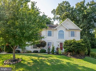 39 Morgan Spring Dr, Morgantown, PA 19543