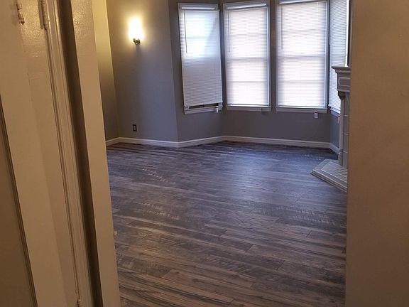 Living Rm Entrance
