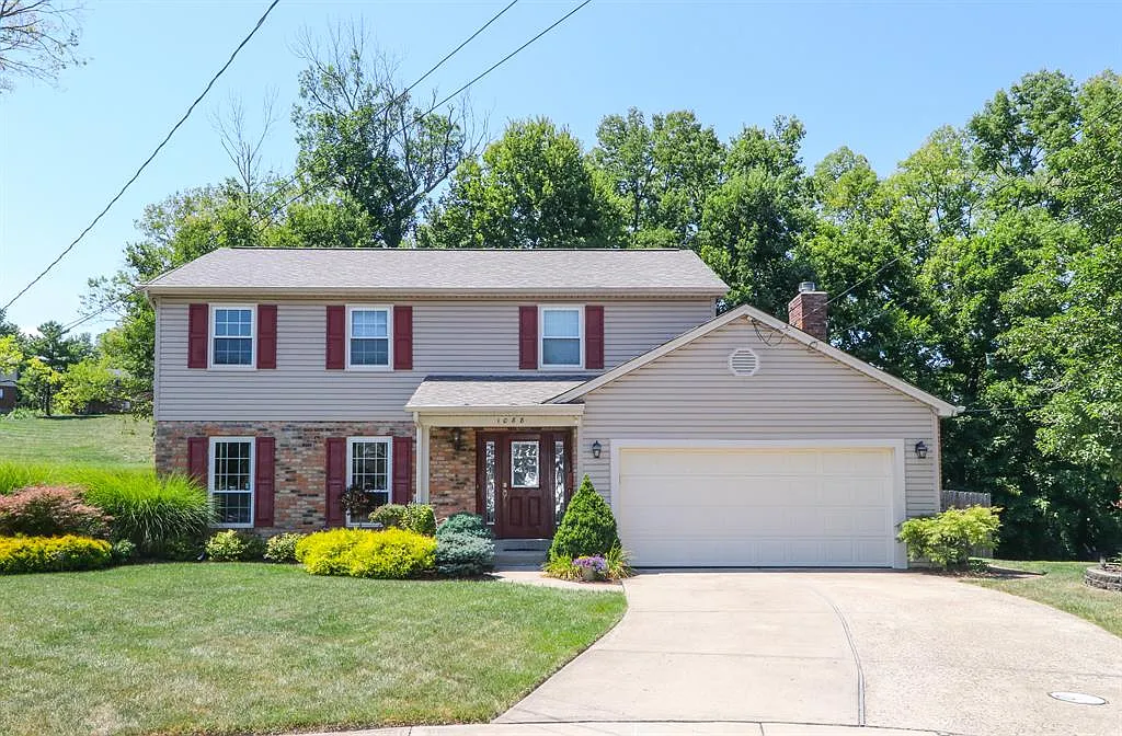 1088 Peachtree Ct photo 1