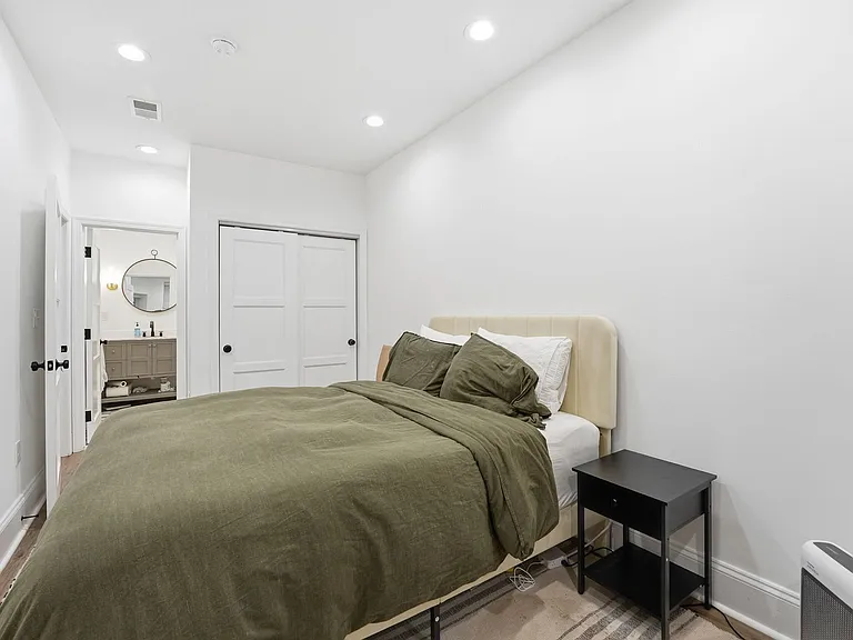 1841 Monroe St NW — Photo 14