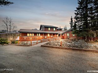 10271 Hampton Dr, Anchorage, AK 99507