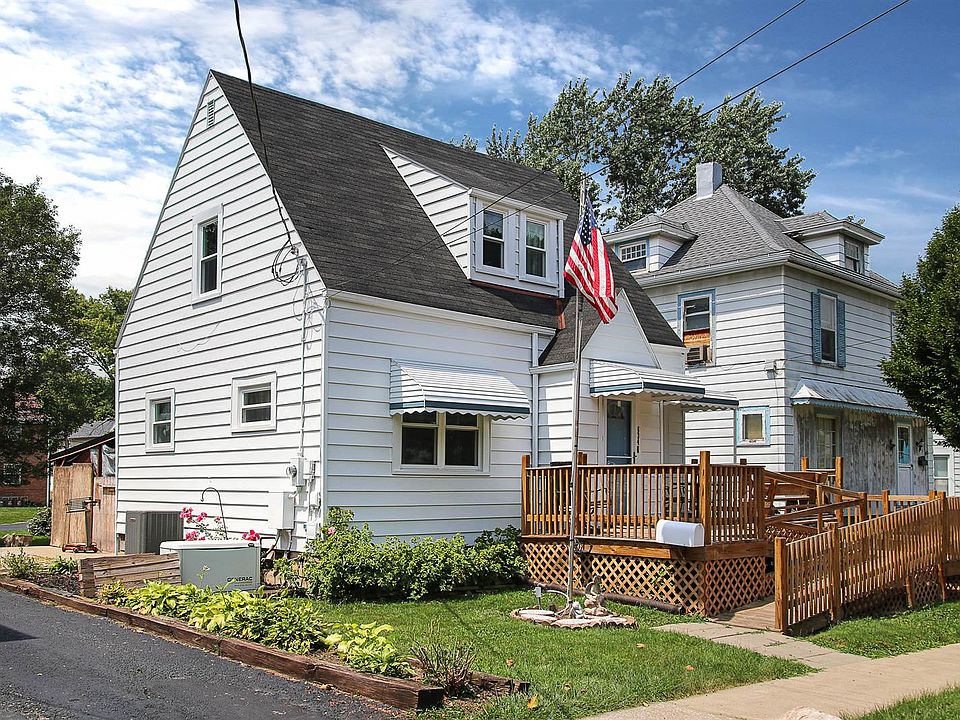 1st image of 634 Arthur St