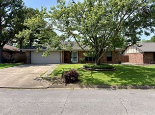 9612 Apple Gate Dr, Fort Smith, AR 72903