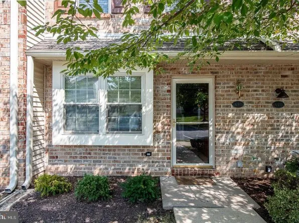691 Metro Ct, West Chester, PA 19380