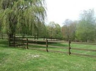 91 Kentview Dr, Kent Lakes, NY 10512