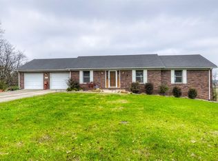 1012 Pin Oak Dr, Frankfort, KY 40601