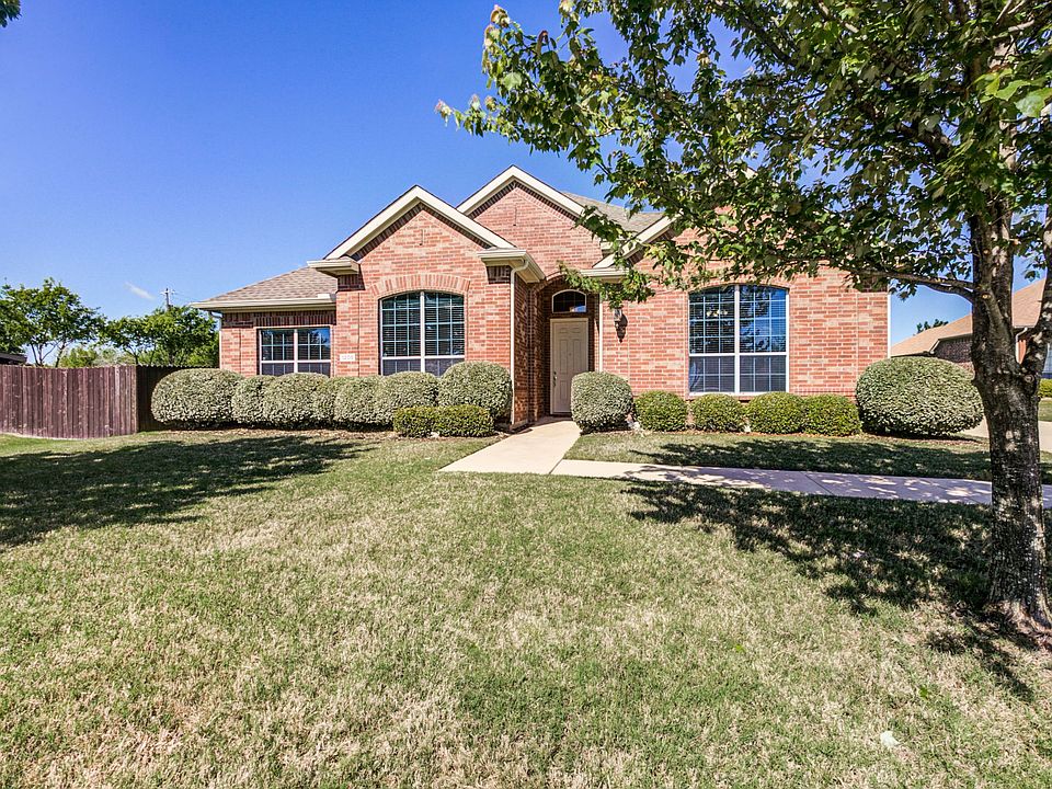 1205-live-oak-st-royse-city-tx-High-Res-2.jpg