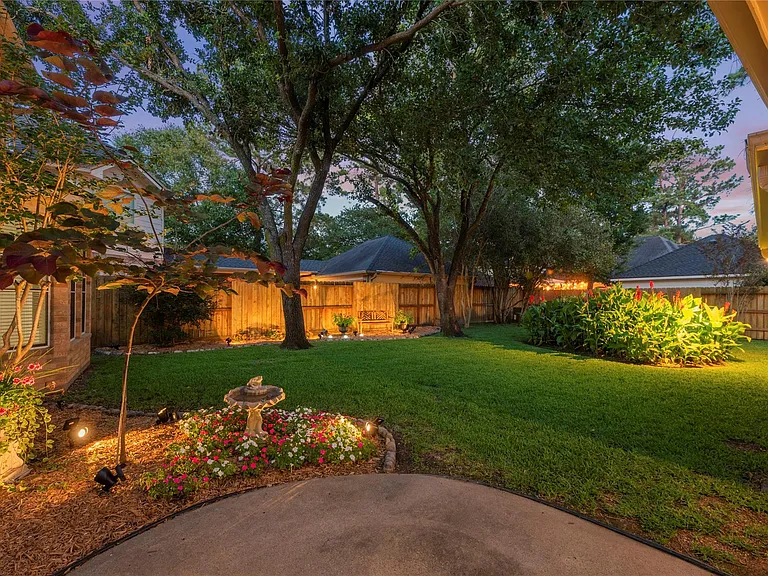 16315 Madewood St — Photo 28