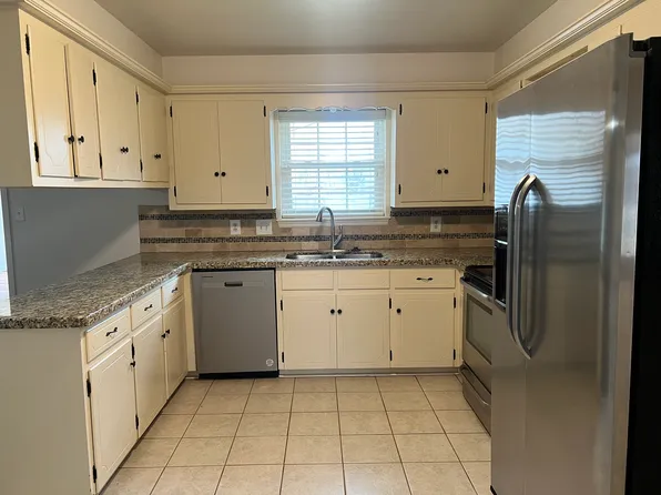 2711 Jefferson St, Muskogee, OK 74403