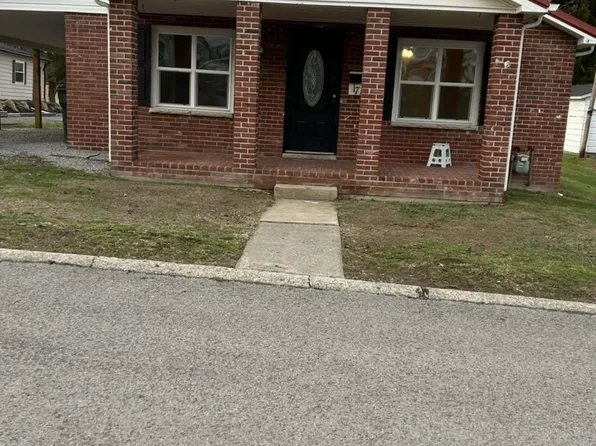 71 W Lincoln St, Buckhannon, WV 26201
