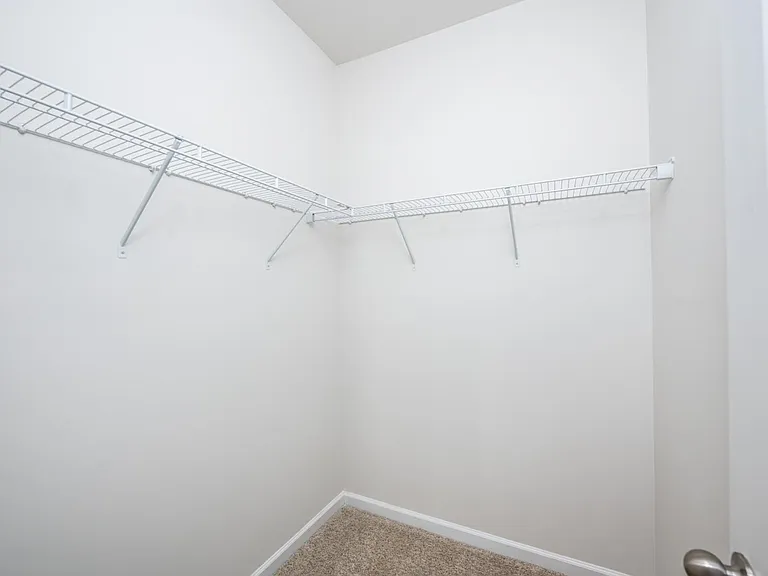 902 Sagecroft Ln — Photo 11