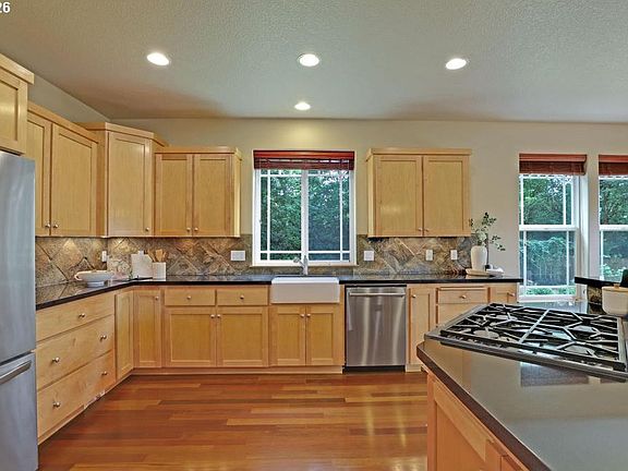 5th image of 9020 SW 25th Ave