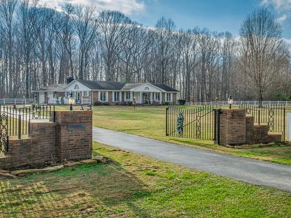 2930 Crossville Hwy, Sparta, TN 38583