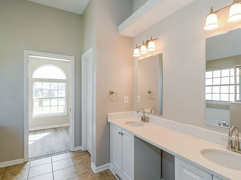 3948 Heavenside Ct — Photo 12