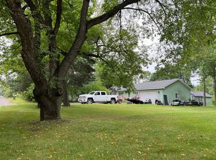 4675 Rattek Rd, Clarkston, MI 48346