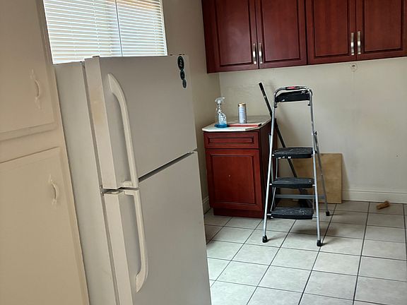3rd image of 1131 88th Ave APT C