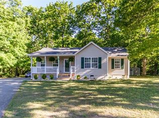 4424 McIlwaine Dr, North Dinwiddie, VA 23803
