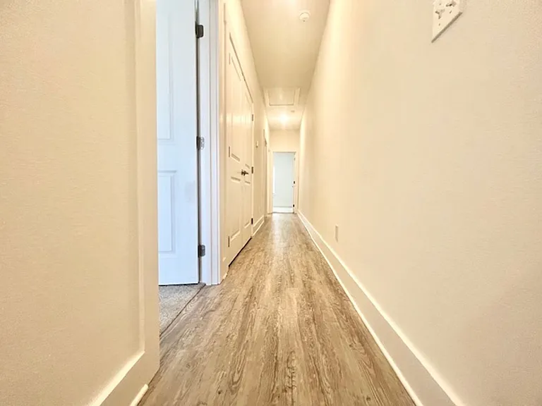 107 Date Palm Ln — Photo 7