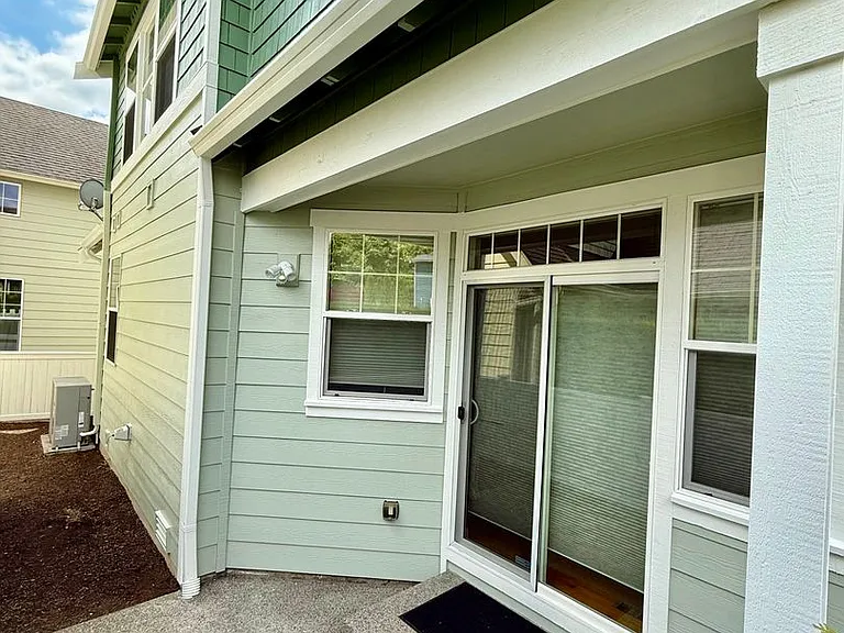 23905 33rd Dr SE — Photo 22