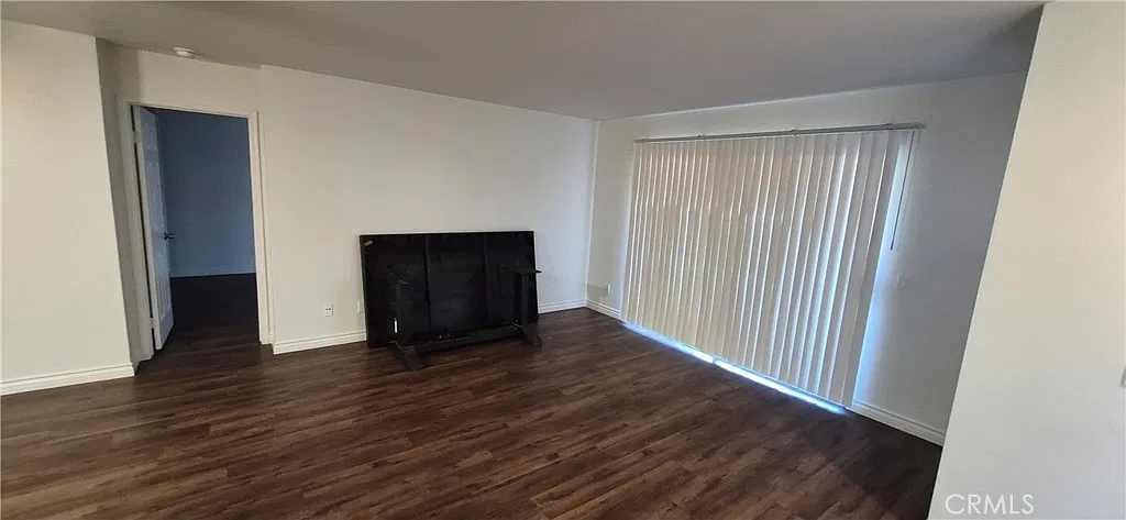 2 bed, 1068 sqft, $2,600 — Photo 3