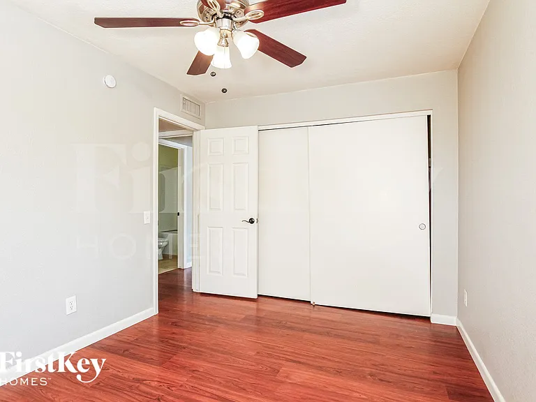 21036 N 34th Dr — Photo 12