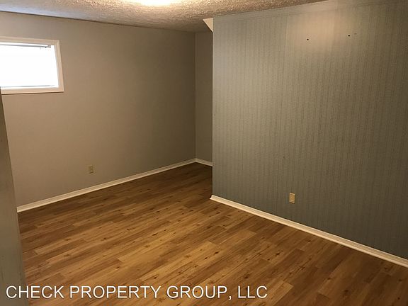 5th image of 202 Hardin St APT 1