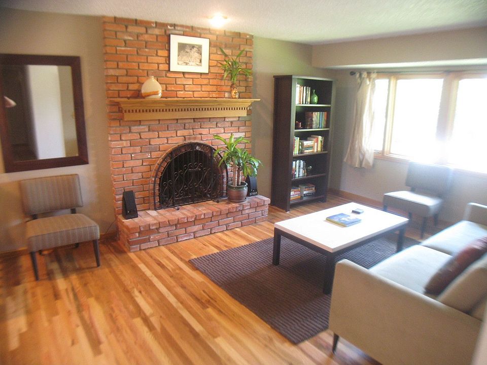 Living Rm Fireplace