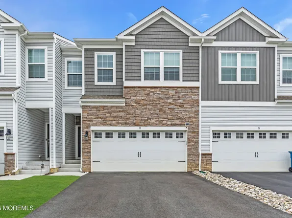 38 Mantoloking Drive, Jackson, NJ 08527
